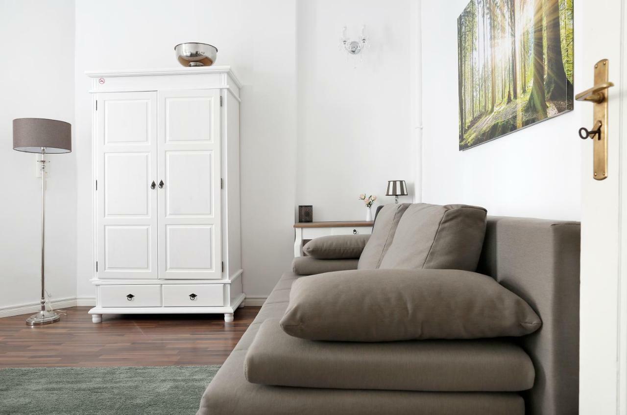 ברלין Droy By Rockchair Apartments L Superhost Status L 2 Bedroom Boxspringbeds Next To Center "Kurfuerstendamm" - Cozy Family & Business Flair Welcomes You! מראה חיצוני תמונה